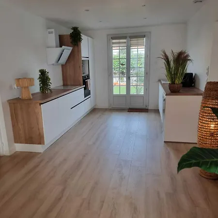 Apartamento Le Bananier, Quartier La Chaume Avec Jardin, A 1km, 4 A 5 Pers Les Sables-dʼOlonne