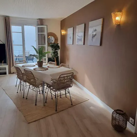 Le Bananier, Quartier La Chaume Avec Jardin, A 1km, 4 A 5 Pers * لي سابلِ دولونْ